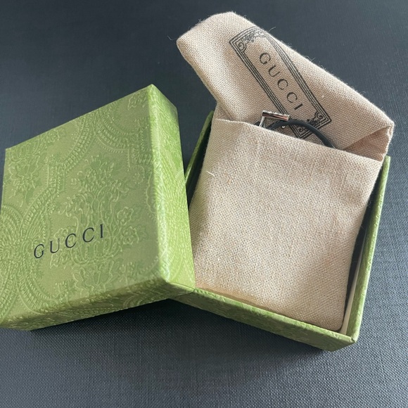 ποΈ GUCCI Black PATENT LEATHER Bracelet with CRYSTAL SQUARE G Buckle Size Mππ€ - Picture 8 of 13